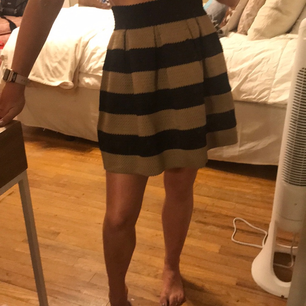striped skirt